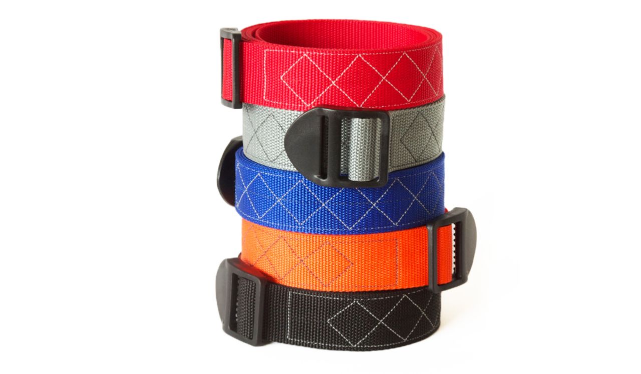 Handmade simple.be belts are metal-free, so you don't have to remove them at airport security checks. 
