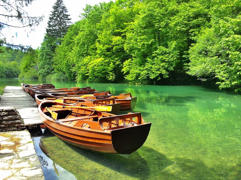 Croatia's <a href="http://www.np-plitvicka-jezera.hr/en/" target="_blank" target="_blank">Plitvice Lakes National Park</a> is the oldest national park in Southeast Europe. <a href="http://ireport.cnn.com/docs/DOC-1138339">Thai Dang</a> says the UNESCO World Heritage Site is famous for its 16 lakes, which are arranged in cascades and are connected to each other. "The color of the lakes change from azure to green or blue, depending on the sunlight, angle or the quantity of minerals and organisms," she says. 