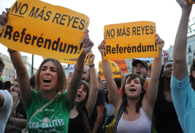Cientos se manifestaron en Madrid para pedir un referéndum sobre la continuidad o no de la monarquía.