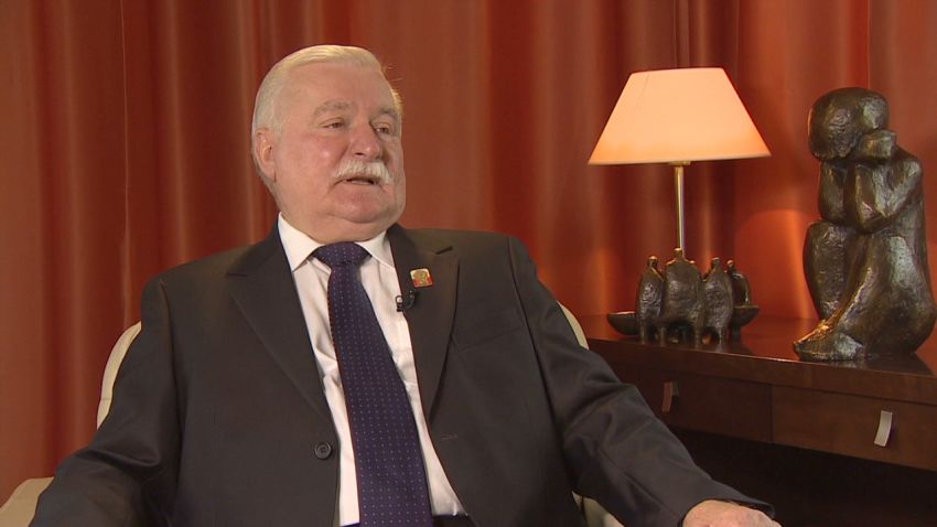 intv newton poland lech walesa obama leadership_00002917.jpg