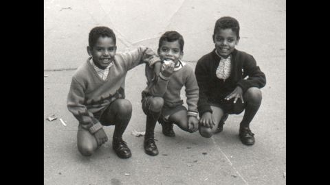 Burns, left, in 1964 with two of his brothers.