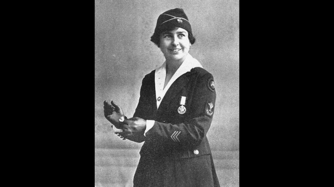 Grace Banker receives a Distinguished Medal of Service for her role as chief operator in the U.S. Army Signal Corps. She worked at a post close to the front lines in France.