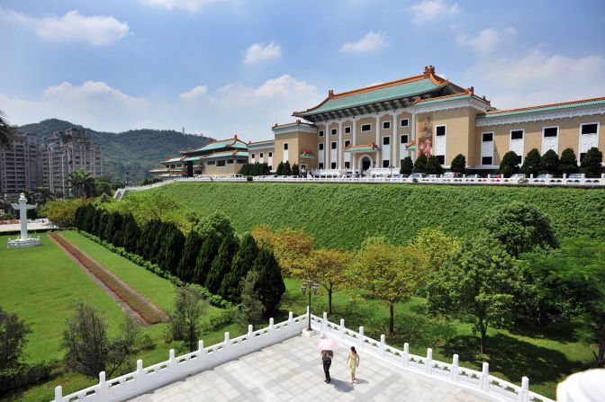 <strong>18. National Palace Museum, Taipei: </strong>Taiwan's impressive palace museum is home to a collection of ancient Chinese artifacts.