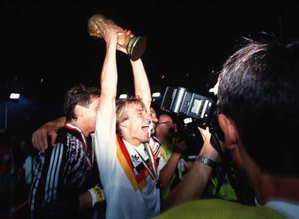 Klinsmann sabe qué se necesita para ganar un Mundial, habiendo levantado el trofeo con Alemania en el Mundial de Italia 90.