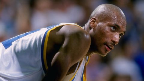 Forward Ed O'Bannon of the UCLA Bruins looks on during a game against the Oregon State Beavers in 1995.