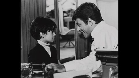 <strong>"The Courtship of Eddie's Father": </strong>In this movie-turned-TV-show, a young boy named Eddie decides to play matchmaker for his widowed father.