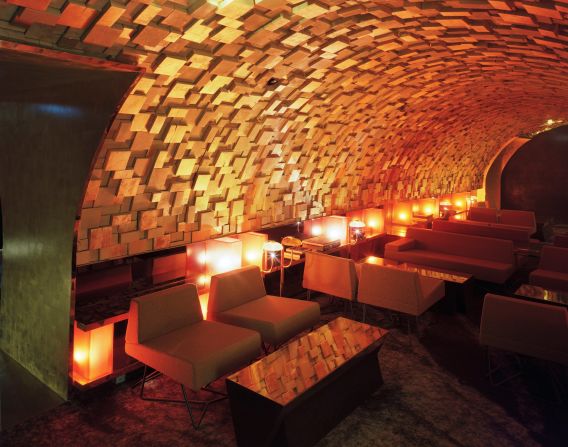 <strong>Fees: </strong>(€1,620) $2,235 per year inclusive of deluxe concierge service.This cultural club dedicated to artistic events and concerts has a strict members recruiting policy. They only accept creatives who have shown a strong commitment to their professional fields.