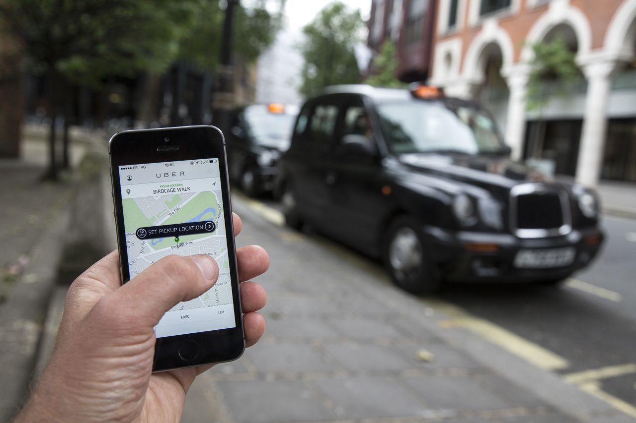 Each Uber user has a rating, but it is only visible to drivers who are in range for a pick up.