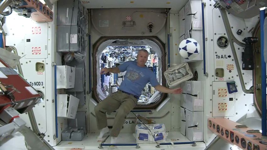 nasa astronauts world cup wishes space_00005712.jpg