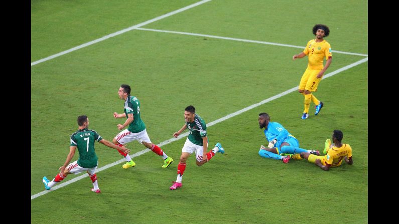 México ha demostrado que no le tiene miedo a nadie en este torneo después de empatar 0-0 frente a Brasil. El equipo de Miguel Herrera ha avanzado a octavos de final gracias a victorias en contra de Camerún y Croacia, mientras quedó en segundo lugar del grupo A frente al anfitrión debido a la diferencia de goles.