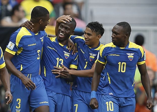 Ecuador se puso en ventaja contra Suiza con un gol de Enner Valencia.