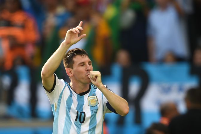 Al igual que Brasil, Argentina es otro peso pesado sudamericano que ha asegurado su lugar en la siguiente ronda, pero se trata de un equipo que depende de un solo jugador. El capitán Lionel Messi ha salvado a la Albiceleste con importantes goles en contra de Bosnia-Herzegovina, Irán y Nigeria.