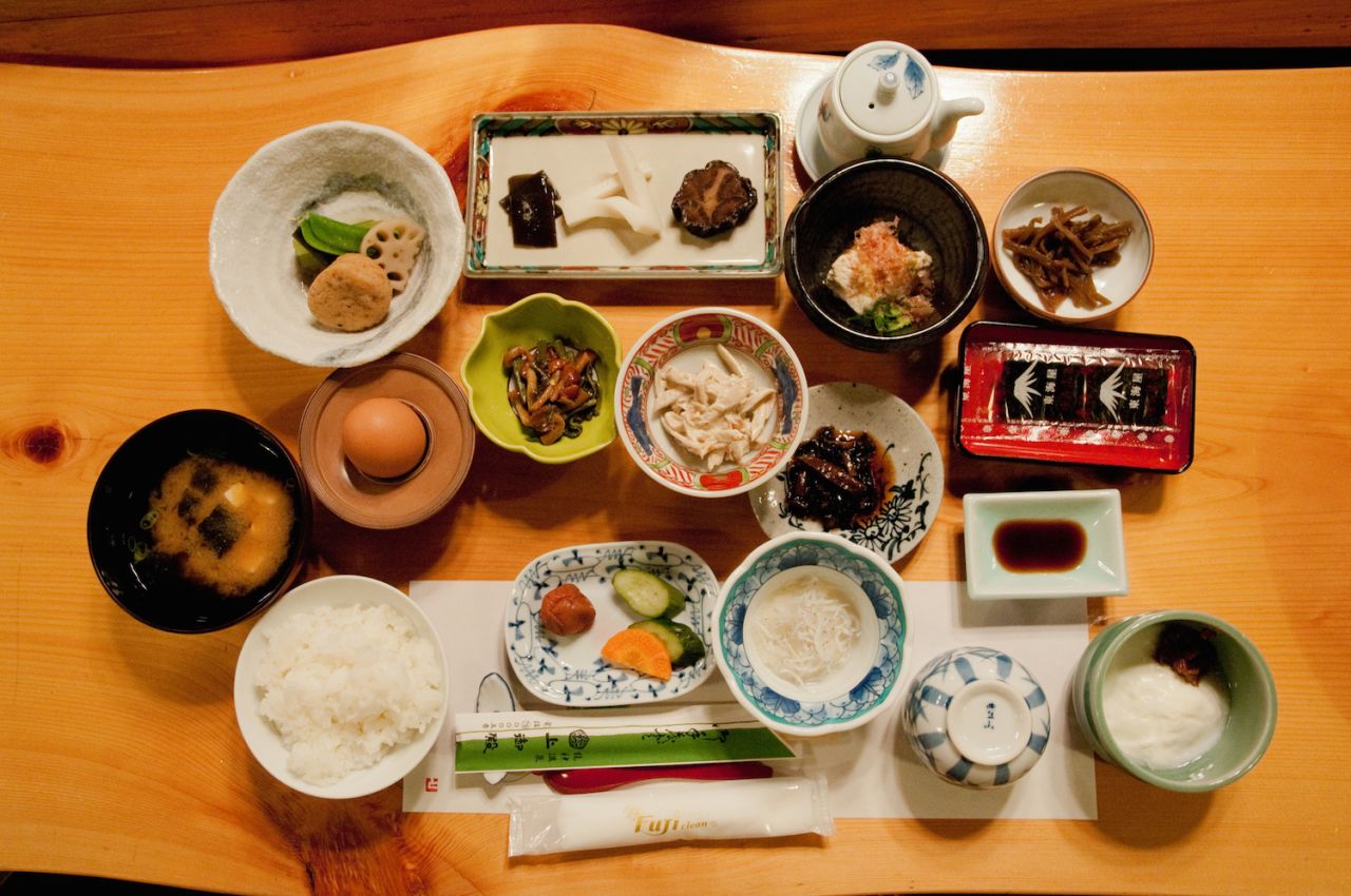 Guests are served traditional multi-course kaiseki dinners. Every dish is made from locally grown produce sourced from the neighboring mountains, some cooked in the onsen mineral waters.  