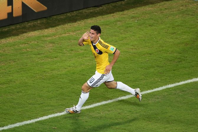 Colombia goleó 4-1 a Japón. En la foto, el gol de James Rodríguez.