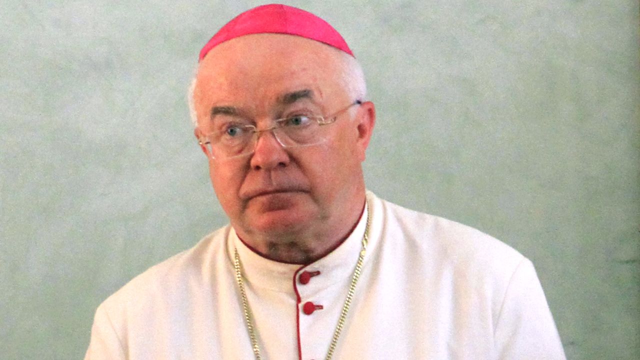 Jozef Wesolowski, Vatican official accused of child porn, dies | CNN