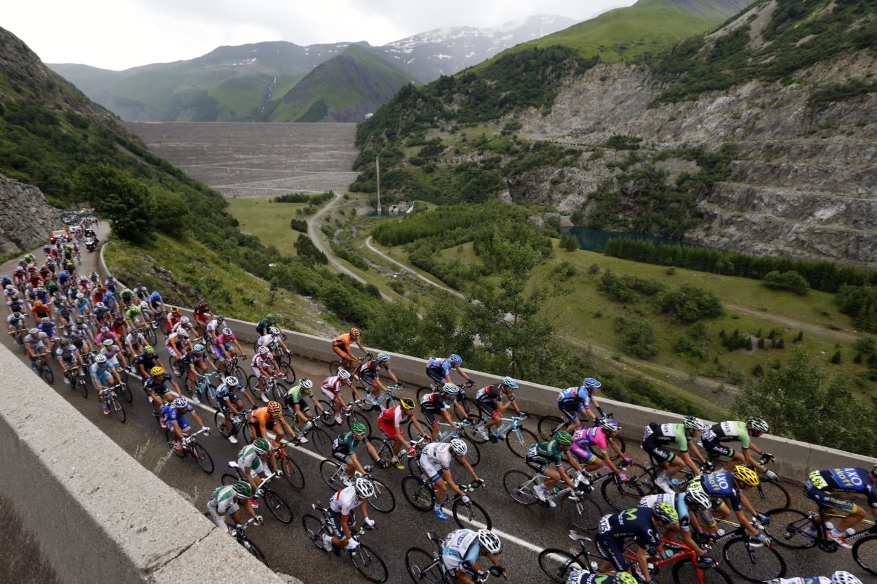 The 19th stage of the Tour takes the riders on a 208 km largely flat stage with sprinters like Mark Cavendish expected to come to the front at the finish.<br />