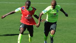 Brazil's Ramires (L) and Fernandinho during a training session for the World Cup 2014 in Teresopolis, Rio de Janeiro state, Brazil on July 2, 2014