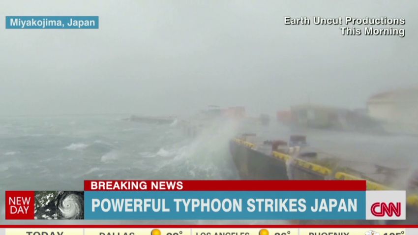 newday typhoon strikes japan_00000305.jpg