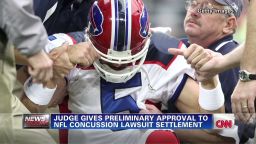 nr nfl concussion lawsuit settlement _00005022.jpg