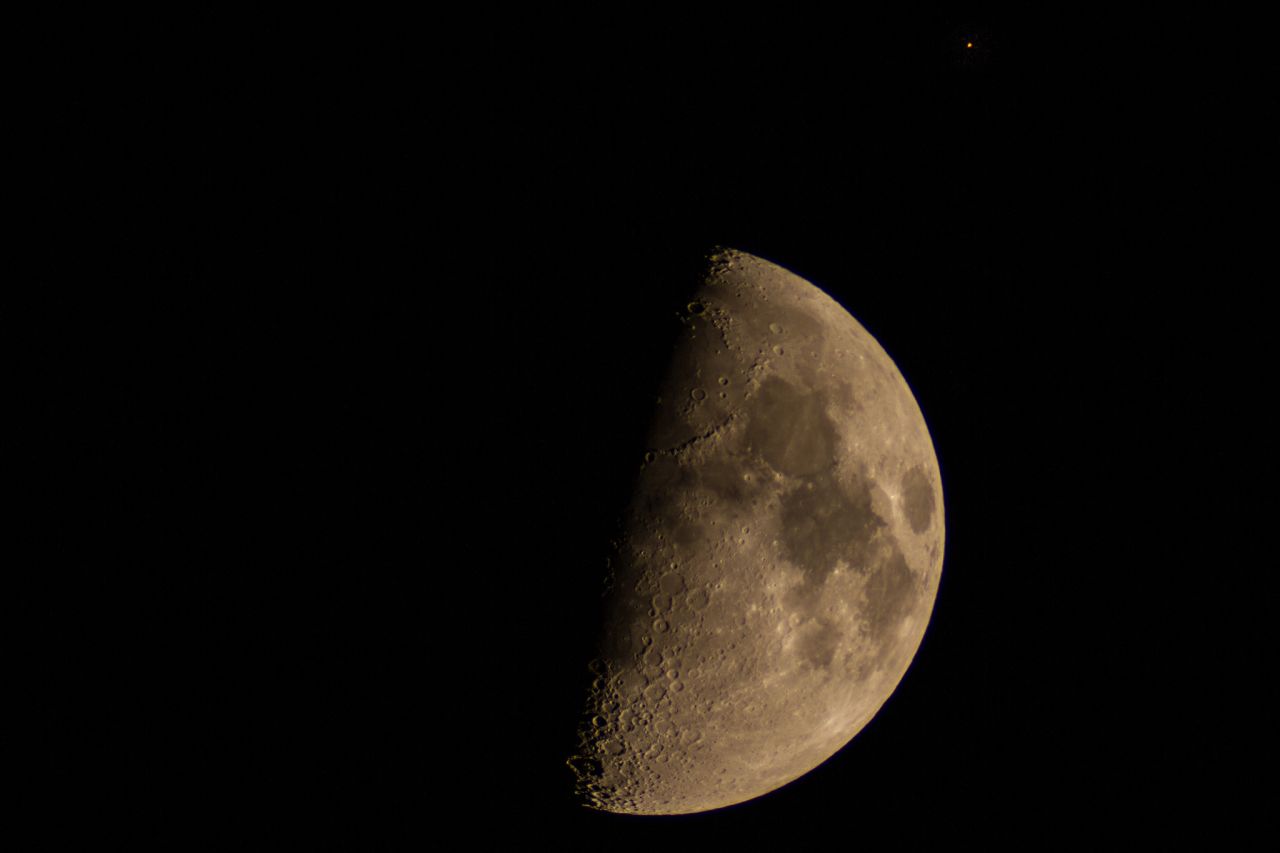 <a href="http://ireport.cnn.com/docs/DOC-1151009" target="_blank">Greg Hogan</a> may only have been aiming his camera at the sky for the last six months but the astrophotography bug has bitten him pretty hard. "I bought a telescope for $25 at a yard sale and the first time I saw Saturn's rings, I was completely hooked," he says. "There's just so much out there that people don't realize that you can see without the equipment being expensive if you just slow down a minute and take a peek."