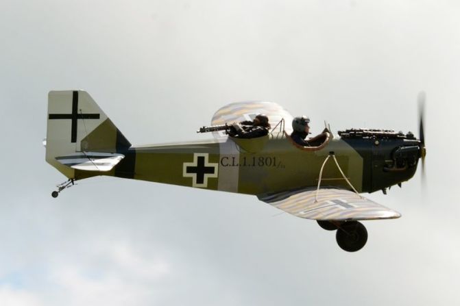 Produced by Junkers, Germany's most reputable aircraft manufacturer, the CL1 followed the monoplane format with its fixed wing construction.