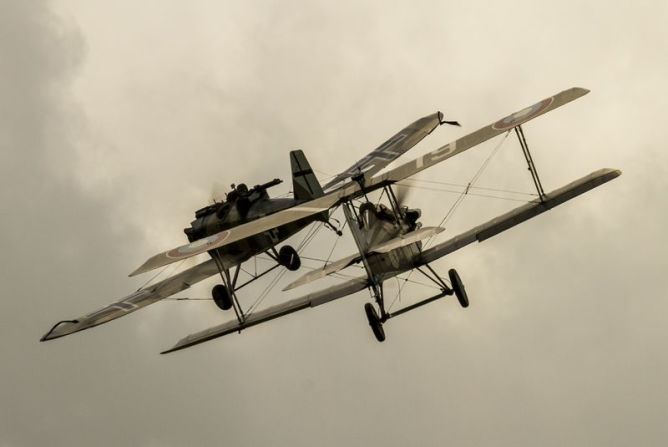 Renowned for its high maneuverability and performance level, The Royal Aircraft Factory SE5a was known to gather considerable speed during air dives with its 8.11 meter wingspan.