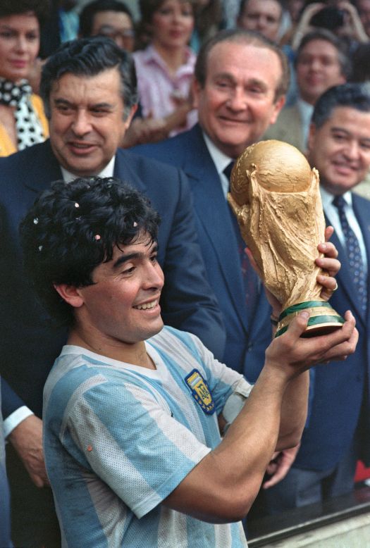 En México 1986, Maradona llevó a Argentina al campeonato. La 'albiceleste' derrotó a Alemania con goles de Brown, Valdano y Burruchaga.
