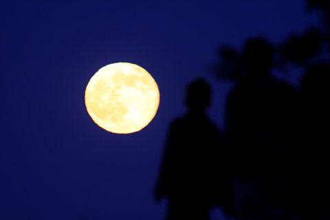 <a href="http://ireport.cnn.com/docs/DOC-1152101">Janice Wei </a>photographed the supermoon from the San Francisco Bay Area on July 12. "I love to capture the moon. It's very beautiful and powerful when it's full," she said.