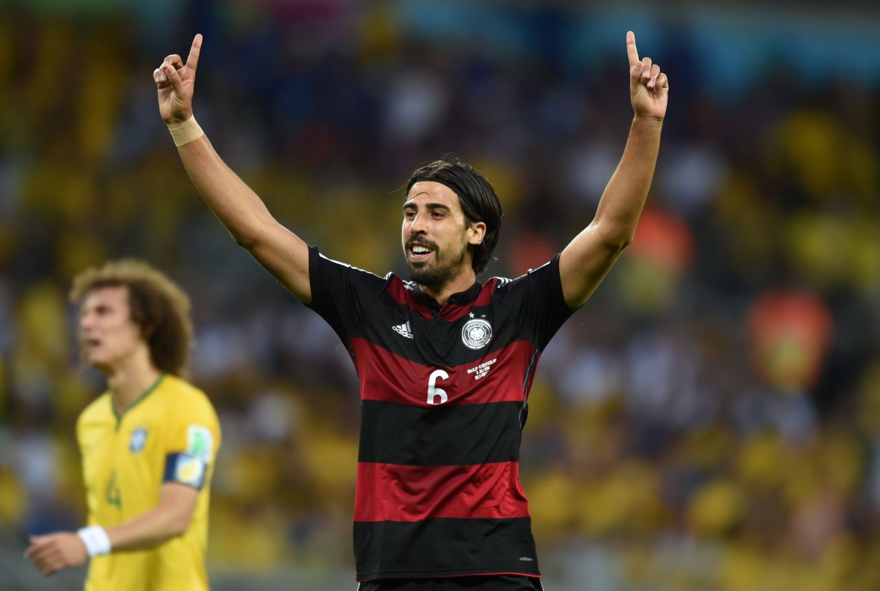 World Cup winner Sami Khedira signs a four-year contract with Juventus. He joins the Serie A side on July 1 when his contract with Real Madrid expires.