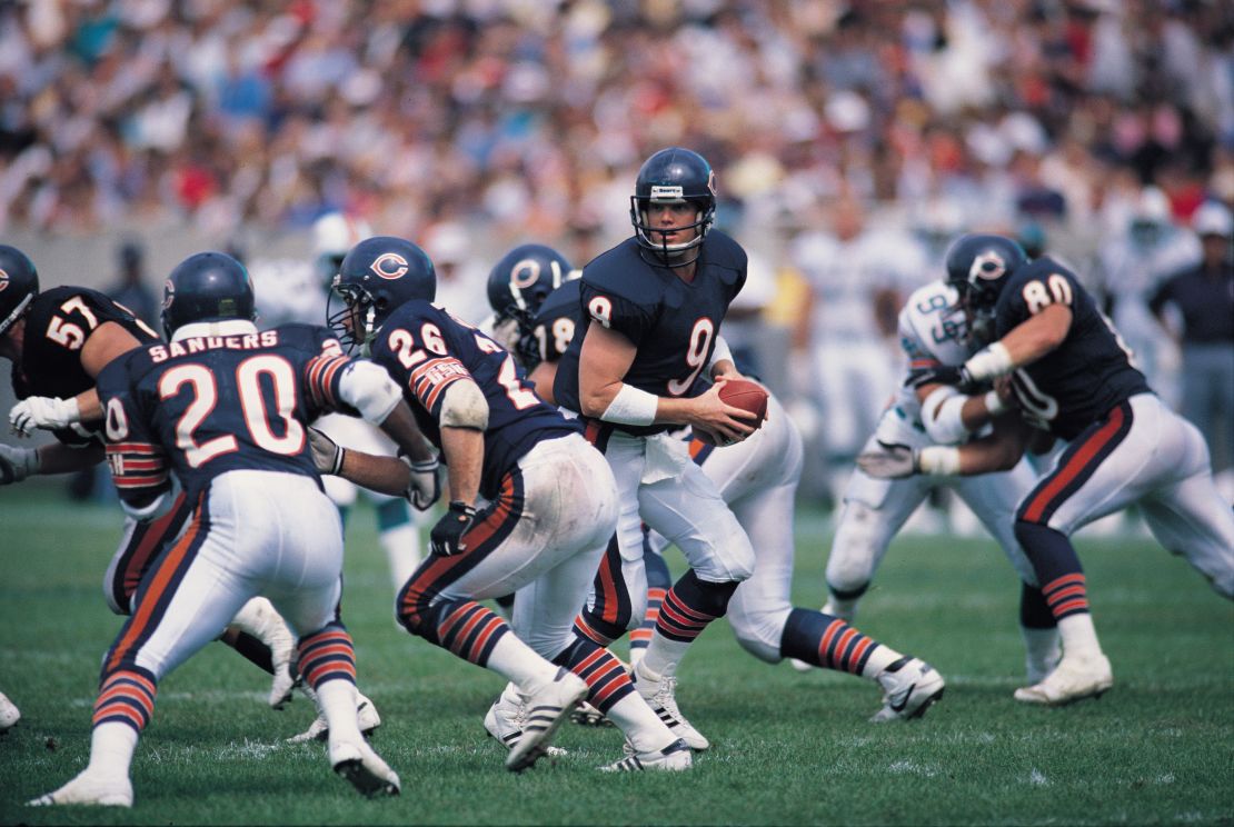 Chicago Bears quarterback Jim McMahon (Rich Pilling/SN Archive) (Photo by Rich Pilling/Sporting News/Getty Images)