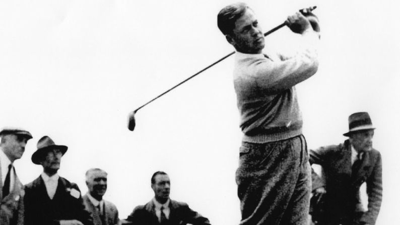 Fue en Hoylake en 1930 cuando Bobby Jones ganó el Abierto Británico. Jones fue el golfista campeón de su época y una de las primeras estrellas del deporta que apareció en las primeras planas de revistas y periódicos. 