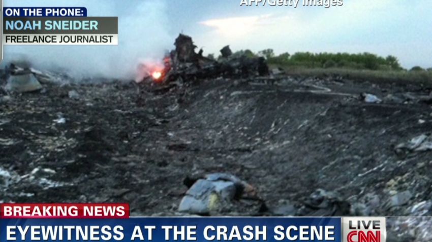cnn tonight noah sneider mh17 body parts_00005608.jpg