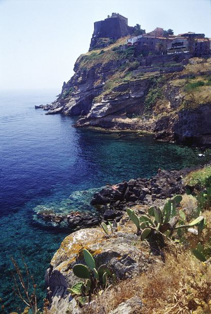 Capraia islanders once took shelter in San Giorgio fort whenever pirates launched attacks.