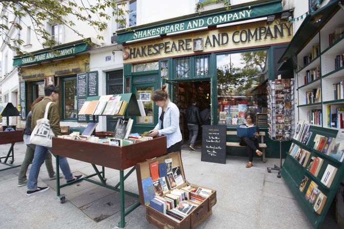 Paris Left Bank fixture Shakespeare and Company hosts writers-in-residence and awards its own literary prize to an aspiring writer every few years. 