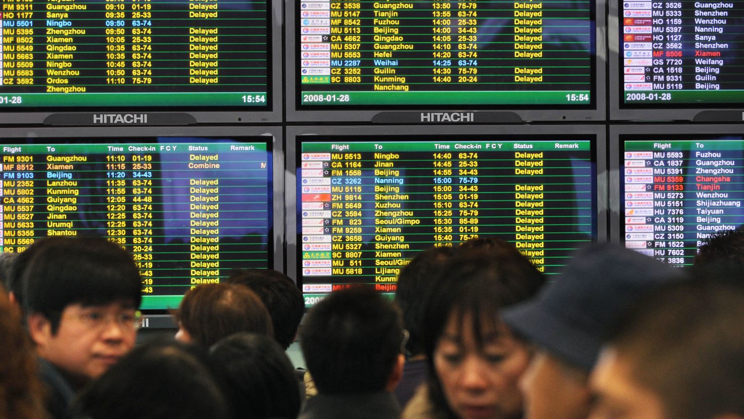 Hundreds of flights were canceled in China July 21, 2014, but reasons given were few. 