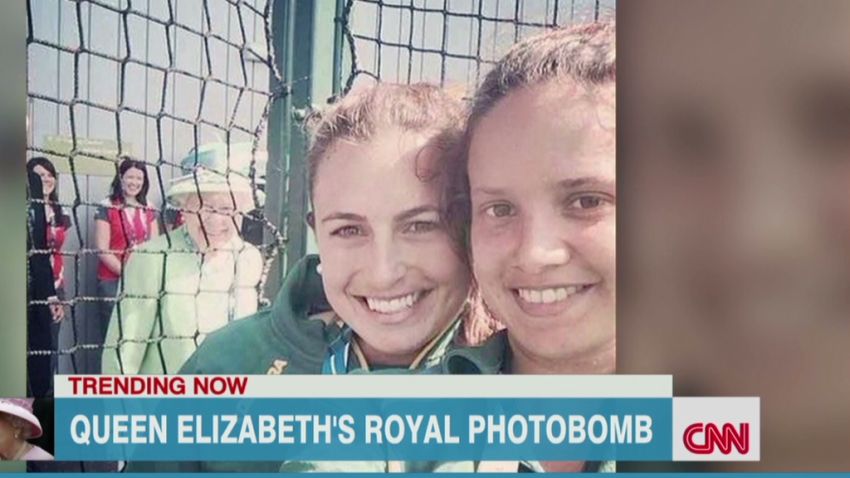 Queen Photobombs Selfie Creates New Commonwealth Sport Cnn