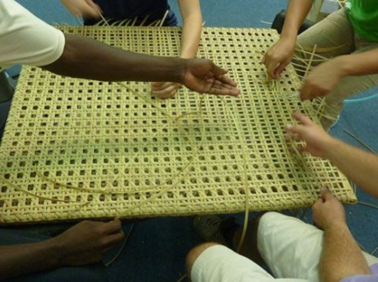 JARDS makes furniture and baskets, as well as wooden carvings and beaded jewelry - (JARDS PRODUCTS)