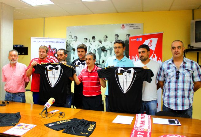 Despite the worldwide attention garnered by the unique design, Cultural Leonesa will not wear the anniversary kit in the new season, which begins in mid-August. 