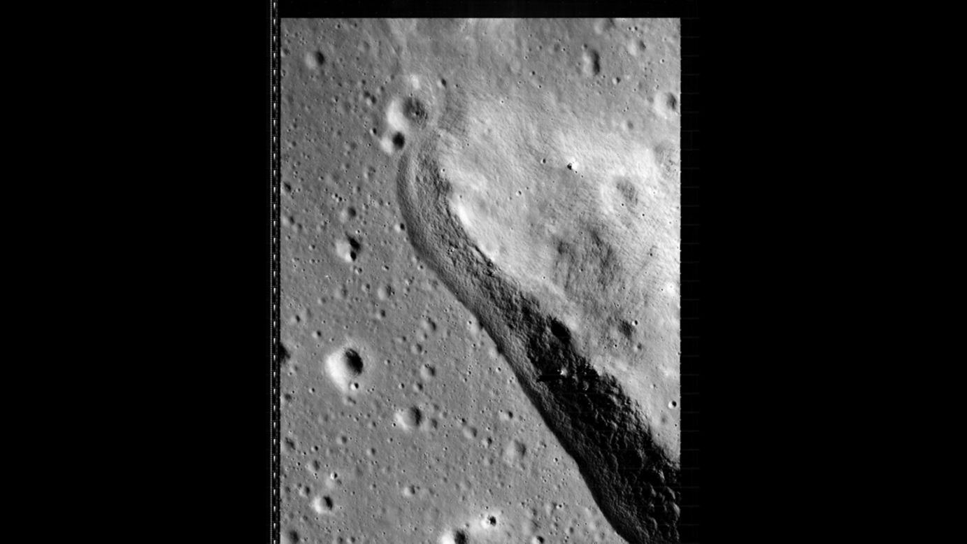 Detalle de una característica geográfica lunar tomada por el Orbitador Lunar 3 el 22 de febrero de 1967. 