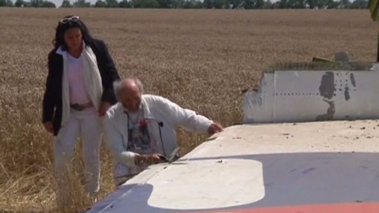 erin pkg lah family visits mh17 crash site_00000025.jpg