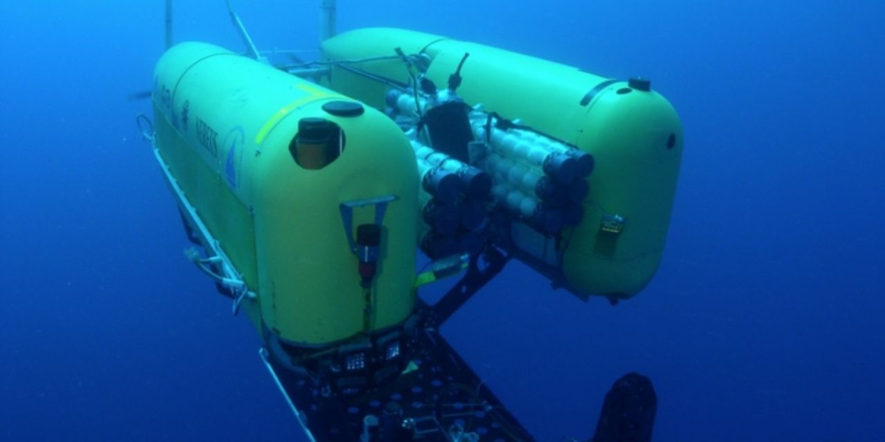 The <a href="http://www.whoi.edu/main/nereus" target="_blank" target="_blank">Nereus Autonomous Underwater Vehicle</a> from the Woods Hole Oceanographic Institute (WHOI), which has carried out research at record depths of 10,000 meters. 