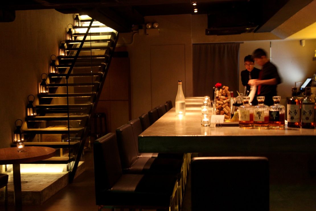 Nocturne: Minimalistic Japanese style.