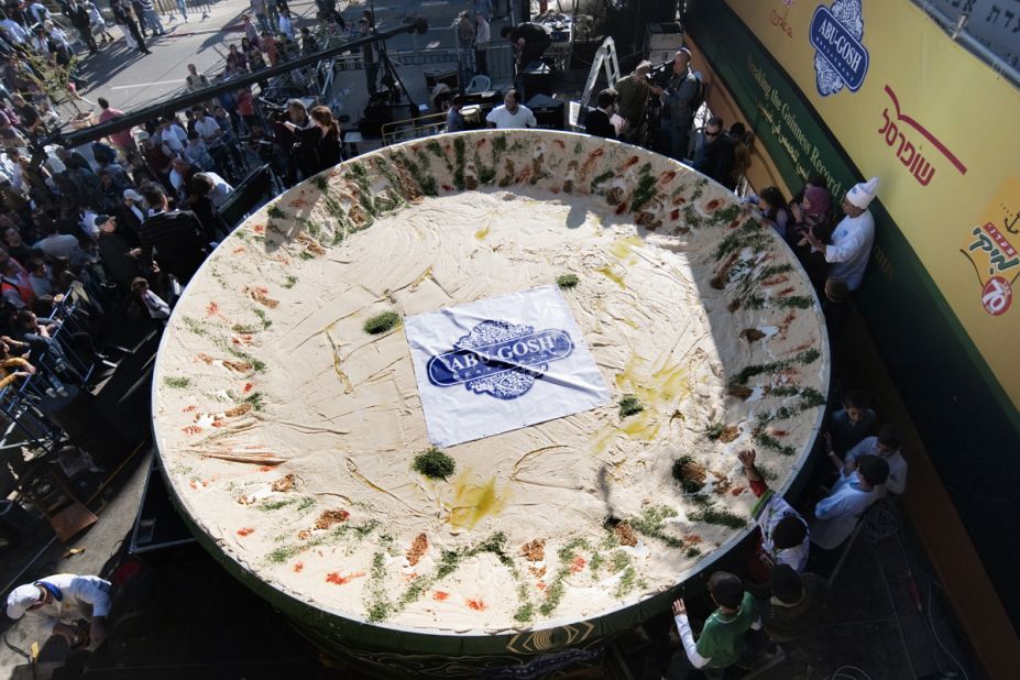 Israelis set the record for the largest plate of hummus in January 2010, cooking some 4,082 kilos of the stuff. A few months later, Lebanon responded with a humongous 10,450-kilo dish. 