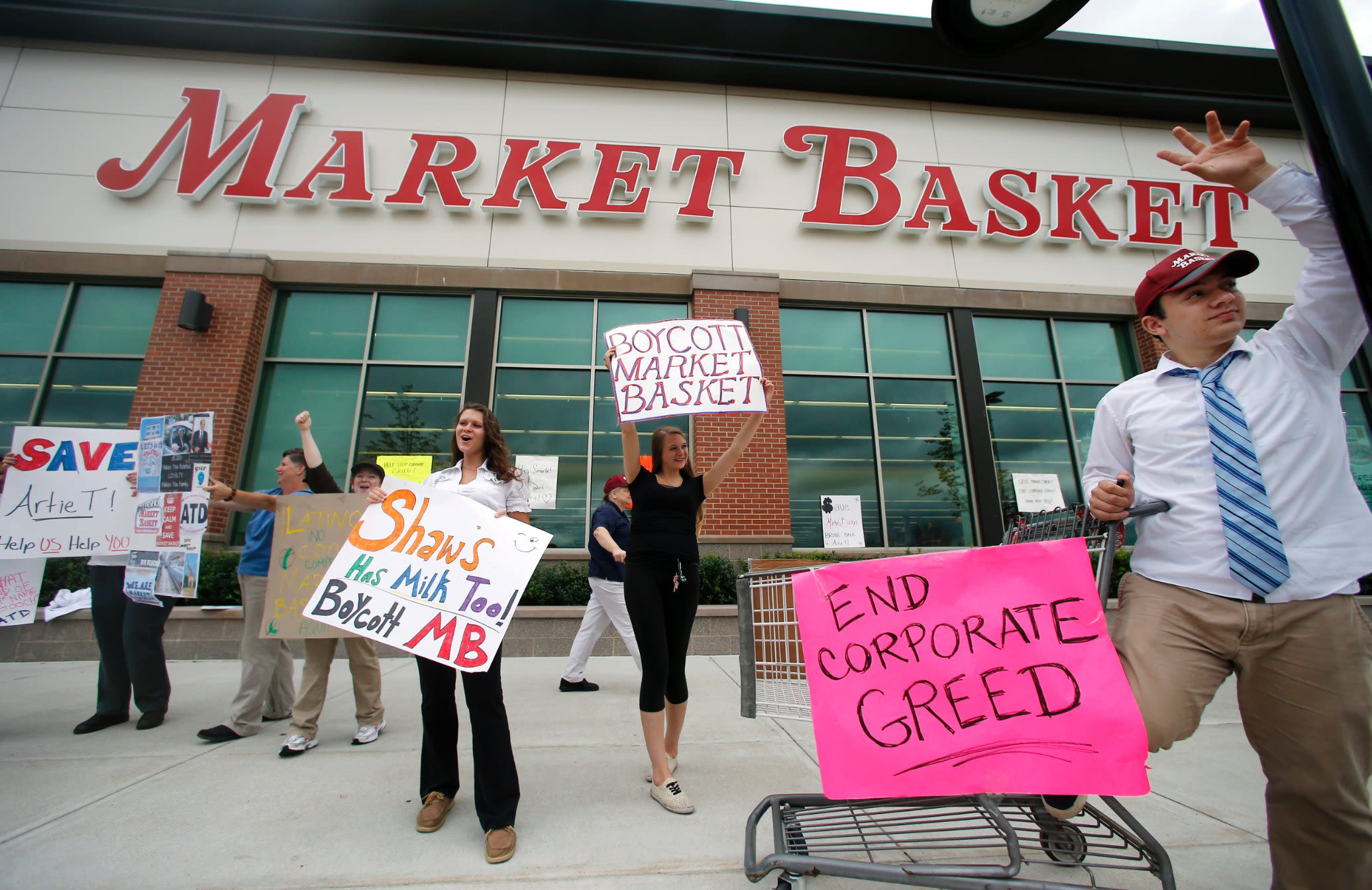 How Market Basket workers are fighting greed