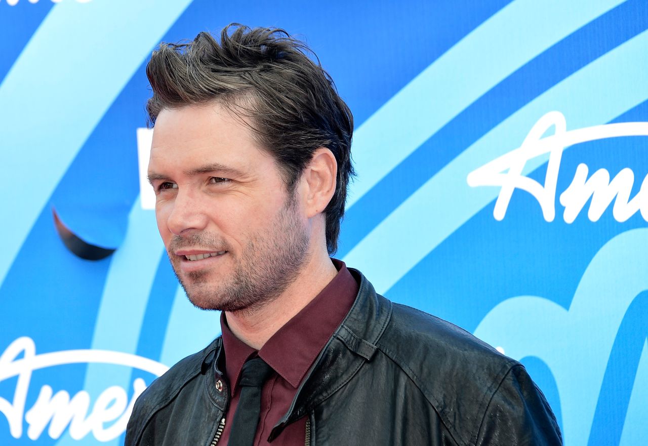 <a href="http://www.cnn.com/2014/08/03/showbiz/michael-johns-dead/index.html">One-time "American Idol" finalist Michael Johns</a> died on August 1. According to Entertainment Weekly, the Australian-born singer, who was on the Fox program in 2008, died at the age of 35. <a href="http://www.hollywoodreporter.com/earshot/american-idol-alum-michael-johns-723030" target="_blank" target="_blank">The Hollywood Reporter said</a> the cause is believed to be a blood clot in his ankle.