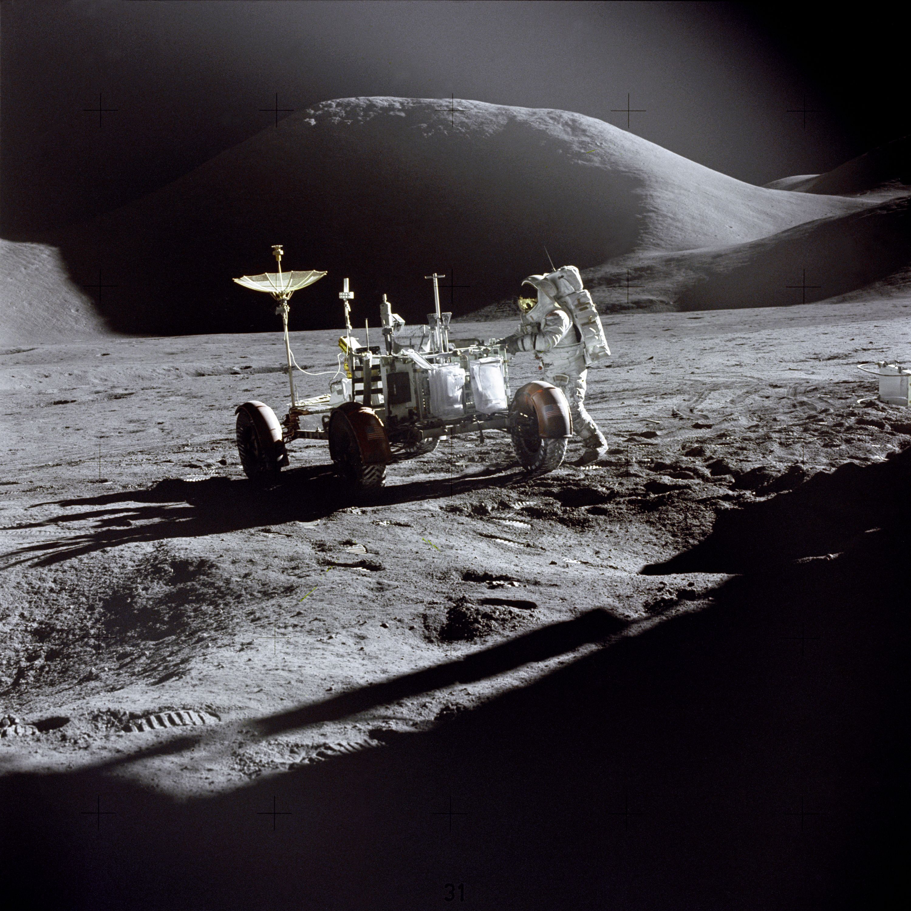 How do prizes induce innovation? Learning from the Google Lunar X-prize