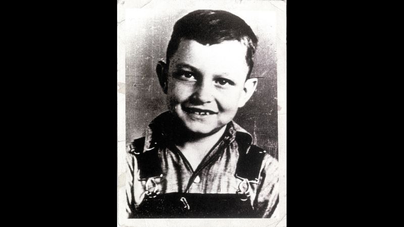 What was johnny discount cash's childhood like