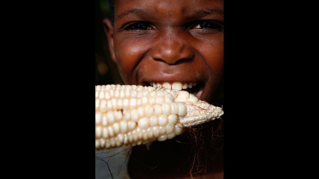 In addition to growing tobacco, tea, coffee and sugar, Malawians also grow maize, which makes up a large part of their diet. It is also the main ingredient in entoba, or sweet beer. 
