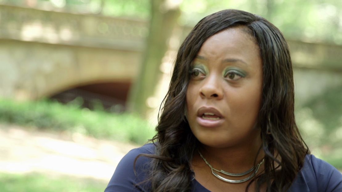 Shanesha Taylor says she left her children in her car in a 'desperate' moment