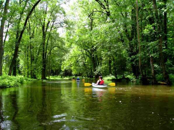 <a href="index.php?page=&url=http%3A%2F%2Fireport.cnn.com%2Fdocs%2FDOC-1150362">Jim Taliaferro </a>has paddled all but a quarter-mile of Ohio's 85-mile Cuyahoga River. It's a must-see destination for visitors, he said. "If you're ever in the area, don't miss the chance to see a really beautiful river."